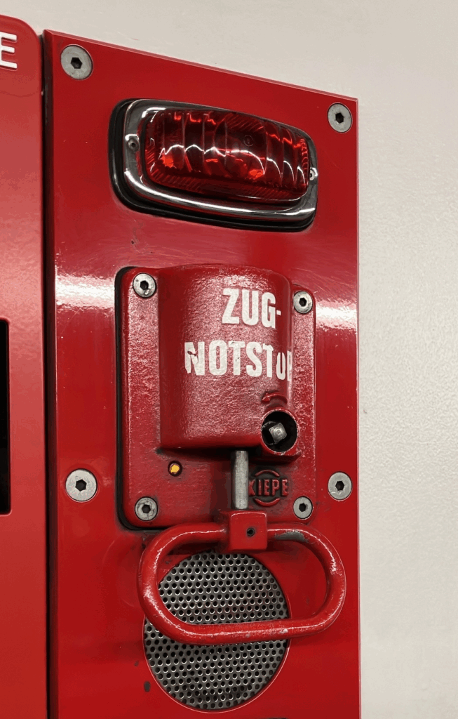 Notstopp der Wiener Linien in einer U-Bahn Station.